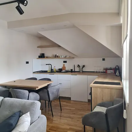 Zlatni Dan Apartment