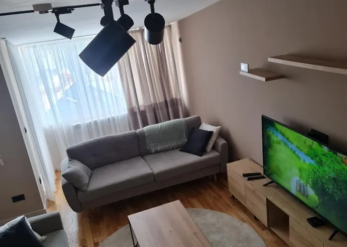 아파트 Zlatni Dan *