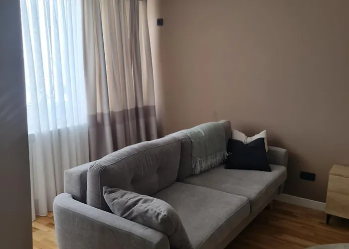 Zlatni Dan 즐라티보